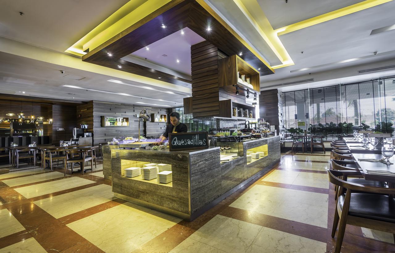 Crystal Crown Hotel Petaling Jaya Eksteriør billede
